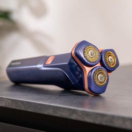 Rasoir électrique Cecotec PrecisionCare Aluminium LED, titane, 2 vitesses, 2h batterie