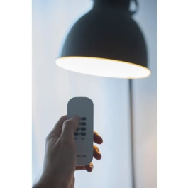 Chacon Kit de 4 prises électriques avec télécommande - Contrôle à distance sans fil (25 m, 2000 W) - Pour lampes et appareils électriques