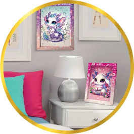 Lansay - Kit Loisir Créatif Collection Sequins Féerique Dragon - Cadre à Décorer avec Sequins et Épingles - À Partir de 6 Ans