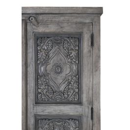 GINER Y COLOMER - Armoire contemporaine en bois de manguier massif gris avec portes sculptées, étagères et barre à vêtements, aménagement intérieur spacieux