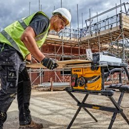 DEWALT Tischkreissaege 210 mm