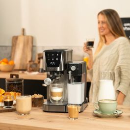 Cecotec Cafetière Express semi-automatique Power Espresso 20 Cream 20 bar 1350 W noire