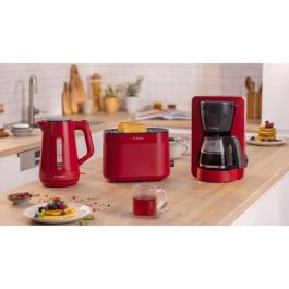 Bosch TWK1M124 Bouilloire électrique MyMoment, 1.7L 2400W, base 360°, filtre anti-calcaire amovible, arrêt automatique, rouge
