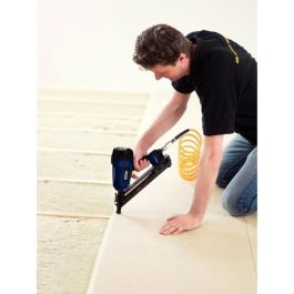 Rapid Clavadora Neumática Profesional PB161 para Trabajos Intensivos