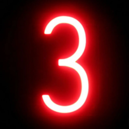 Green Ice Numéro LED Néon Personnalisable - Largeur 90mm, Hauteur 161mm, Profondeur 38mm