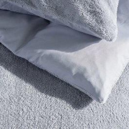 Today Teddy Parure de lit 2 personnes 240x220 cm + 2 taies - Collection Bien au Chaud - Tissu bimatière microfibre et polaire - Gris uni