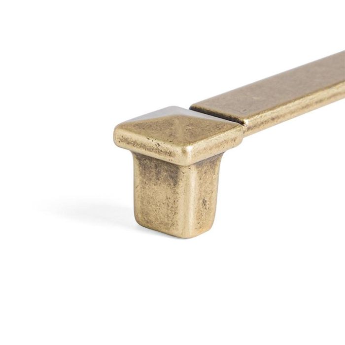 Tirador Zamak Kolo. Acabado Antica Firenze. Distancia 192 Giusti 2