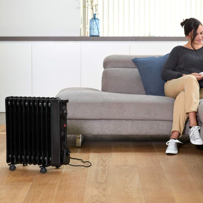 Radiateur à Huile (11 modules) Black & Decker BXRA2000E Noir 2000 W 11 Radiateur à Huile (11 modules) Black & Decker BXRA2000E Noir 2000 W 11