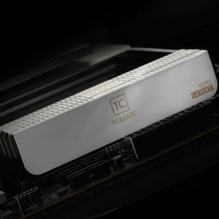 Mémoire RAM Team Group CTCWD532G6000HC30DC01 32 GB DDR5 SDRAM DDR5 6000 MHz 4
