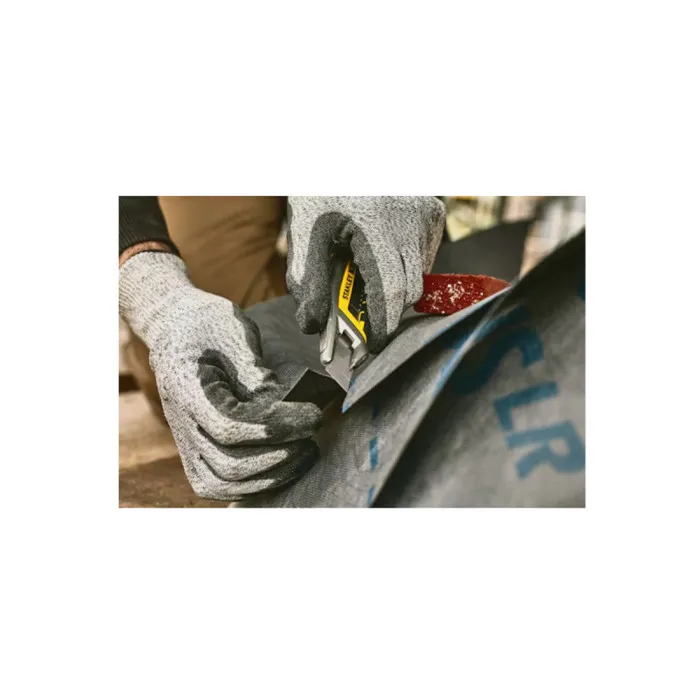 Stanley FMHT10594-0 Cutter FATMAX avec système Quick Snap à bouton poussoir - Remplacement de lame à une main, réglage de profondeur de coupe pour sécurité et précision Stanley FMHT10594-0 Cutter FATMAX avec système Quick Snap à bouton poussoir - Remplacement de lame à une main, réglage de profondeur de coupe pour sécurité et précision