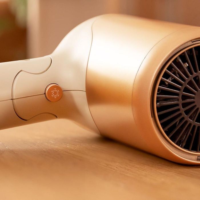 Sèche-cheveux Cecotec IoniCare Power&Go Heaven 2400W Champagne Pliable Diffuseur Ionique 3 Sèche-cheveux Cecotec IoniCare Power&Go Heaven 2400W Champagne Pliable Diffuseur Ionique 3