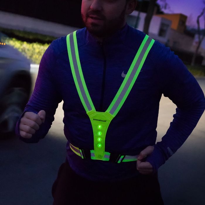 Harnais de Sport avec Lumières LED Lurunned InnovaGoods 7 Harnais de Sport avec Lumières LED Lurunned InnovaGoods 7