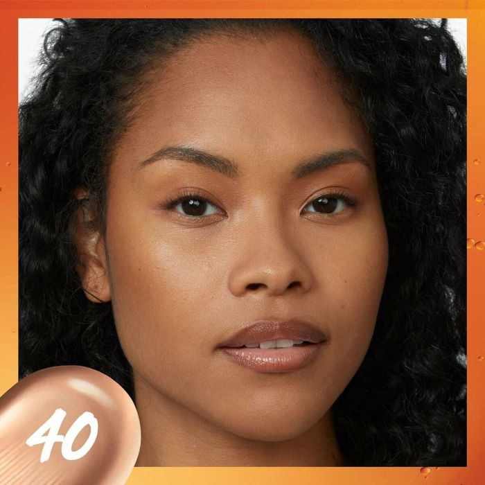 Base de maquillage liquide Maybelline Super Stay Skin Tint Vitamine C Nº 40 30 ml 1