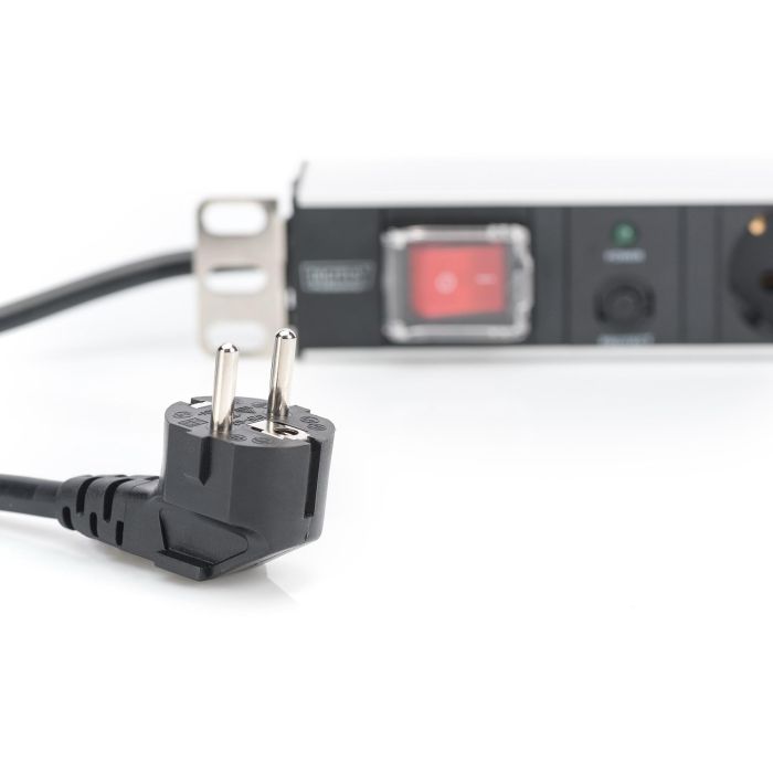 DIGITUS Steckerleiste 1HE 7fach Ü-Schutz Alu 2m Zuleitung 6