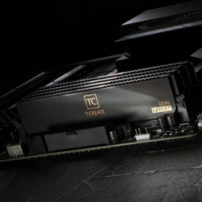 Mémoire RAM Team Group CTCED532G6000HC30DC01 32 GB DDR5 SDRAM DDR5 6000 MHz 15