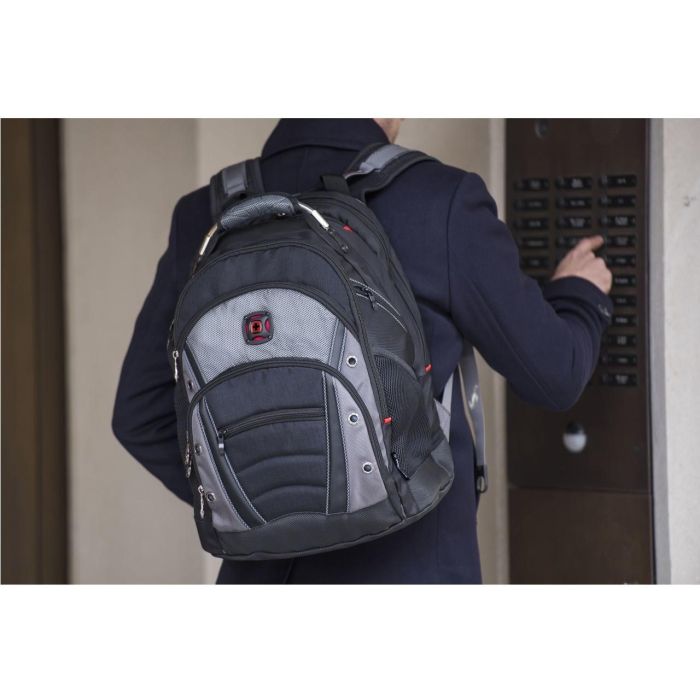 WENGER Synergy Notebook Rucksack fuer 35.8 bis 39.6cm 14.1 bis 15.6Zoll Tablet. Laptop schwarz grau 5 WENGER Synergy Notebook Rucksack fuer 35.8 bis 39.6cm 14.1 bis 15.6Zoll Tablet. Laptop schwarz grau 5