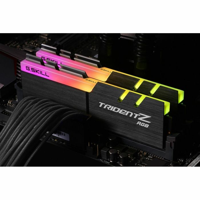 Mémoire RAM GSKILL Trident Z RGB 16 GB DDR4 3600 MHz CL18 2