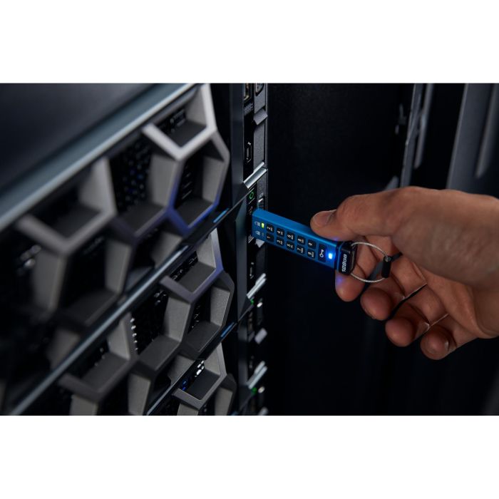 STICK 128GB Kingston IronKey Keypad 200C AES-256 USB-C retail 8