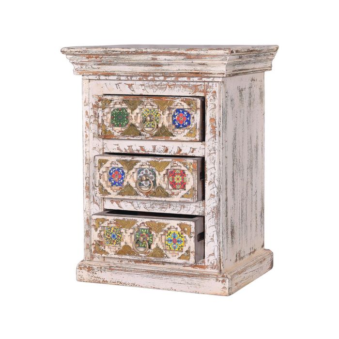 GINER Y COLOMER Table de nuit en bois de manguier avec incrustations de céramique et bronce, finition blanc vieilli, 3 tiroirs, 65 x 50 x 40 cm 2 GINER Y COLOMER Table de nuit en bois de manguier avec incrustations de céramique et bronce, finition blanc vieilli, 3 tiroirs, 65 x 50 x 40 cm 2