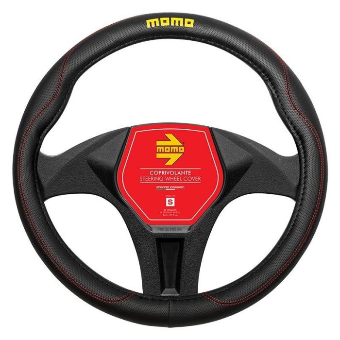 Momo Housse De Volant Momo 011 Confort Noir-Rouge Pu S 38 cm-39 cm SWC011BR 0 Momo Housse De Volant Momo 011 Confort Noir-Rouge Pu S 38 cm-39 cm SWC011BR 0