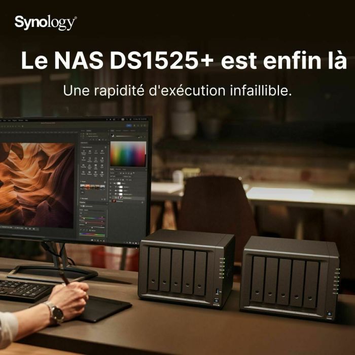 Stockage en Réseau NAS Synology DS1525+ Noir AMD Ryzen V1500B 3