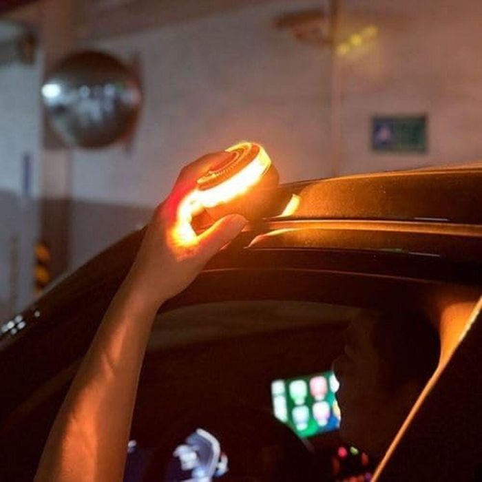 Balise d'urgence V16 connectée DGT 3.0 Thulos TH-V16-2 1 Balise d'urgence V16 connectée DGT 3.0 Thulos TH-V16-2 1