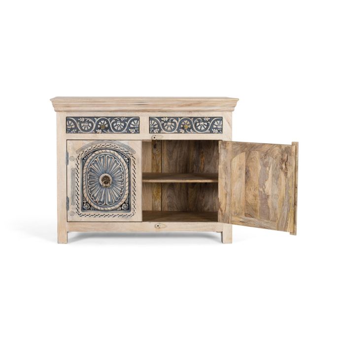 GINER Y COLOMER - Buffet en bois de manguier sculpté artisanalement, 2 tiroirs et 2 portes, finition blanc lavé et bleu profond - Dimensions : 105x31x? cm 1 GINER Y COLOMER - Buffet en bois de manguier sculpté artisanalement, 2 tiroirs et 2 portes, finition blanc lavé et bleu profond - Dimensions : 105x31x? cm 1