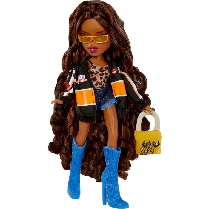 Bratz - Poupée Sasha Goin' Out, poupée mannequin à collectionner avec tenue, sac à main et lunettes de soleil - pour 6 ans et plus