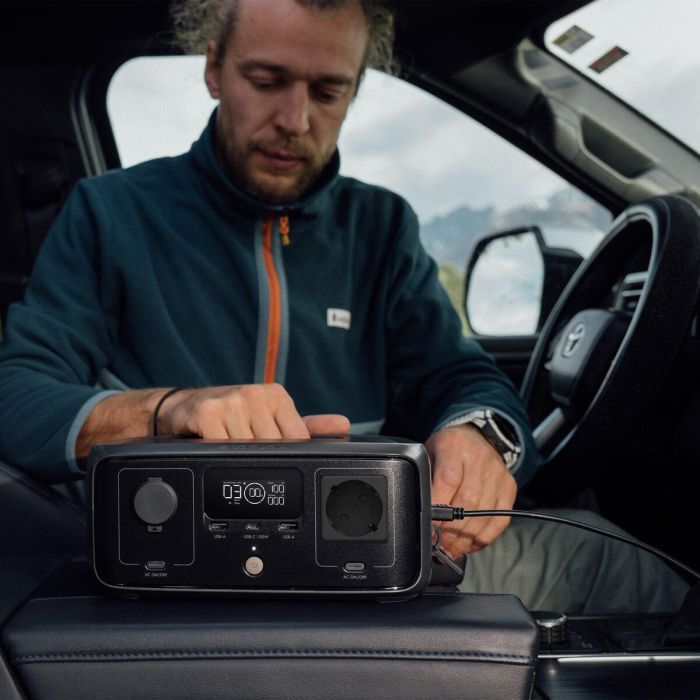 Générateur solaire portable Ecoflow RIVER 3 UPS 1 Générateur solaire portable Ecoflow RIVER 3 UPS 1