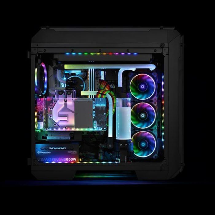 Thermaltake Lumi RGB Plus Strip 3Pack 2 Thermaltake Lumi RGB Plus Strip 3Pack 2