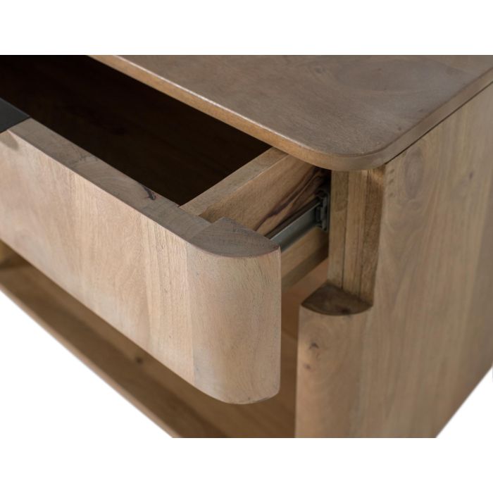 GINER Y COLOMER - Table de chevet en bois de manguier naturel, design minimaliste à coins arrondis, avec tiroir à glissières métalliques et espace de rangement ouvert 3 GINER Y COLOMER - Table de chevet en bois de manguier naturel, design minimaliste à coins arrondis, avec tiroir à glissières métalliques et espace de rangement ouvert 3