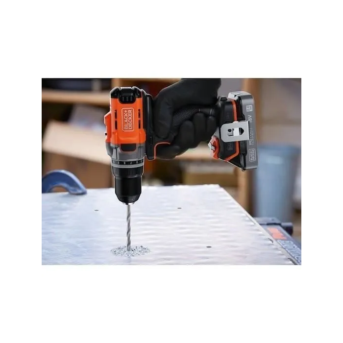 Black+Decker Perceuse Visseuse sans Fil 18V + 2 Batteries 2Ah + Chargeur + Coffret BCD382D2XK-QW 2 Black+Decker Perceuse Visseuse sans Fil 18V + 2 Batteries 2Ah + Chargeur + Coffret BCD382D2XK-QW 2