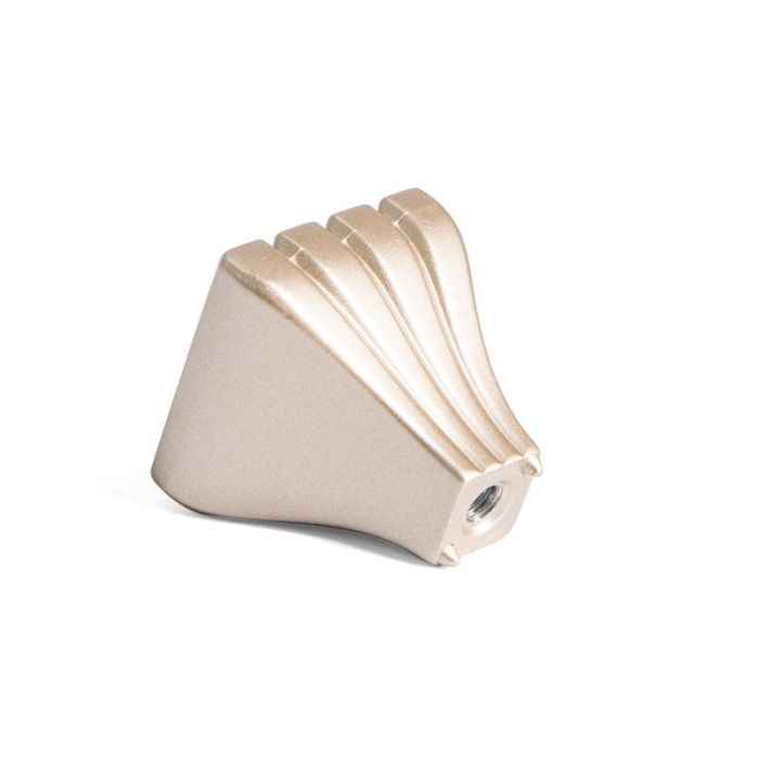 Tirador Zamak Himal Acabado Champagne Dist. Agujero 1 Agujero Giusti 1