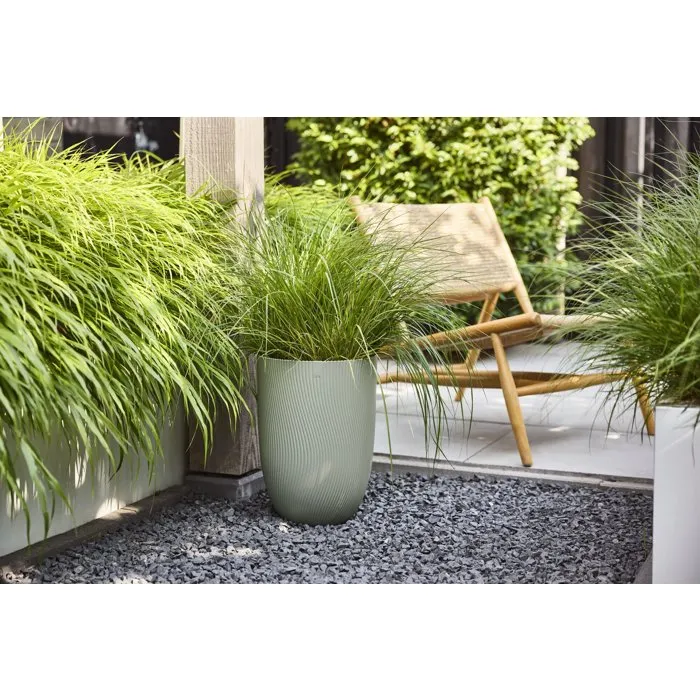 ELHO Sereh Haut 30 - Pot de fleur haut 22 L, Vert - Pour balcon, intérieur et extérieur - 30 x 29.5 x 41 cm - En plastique 100% recyclé