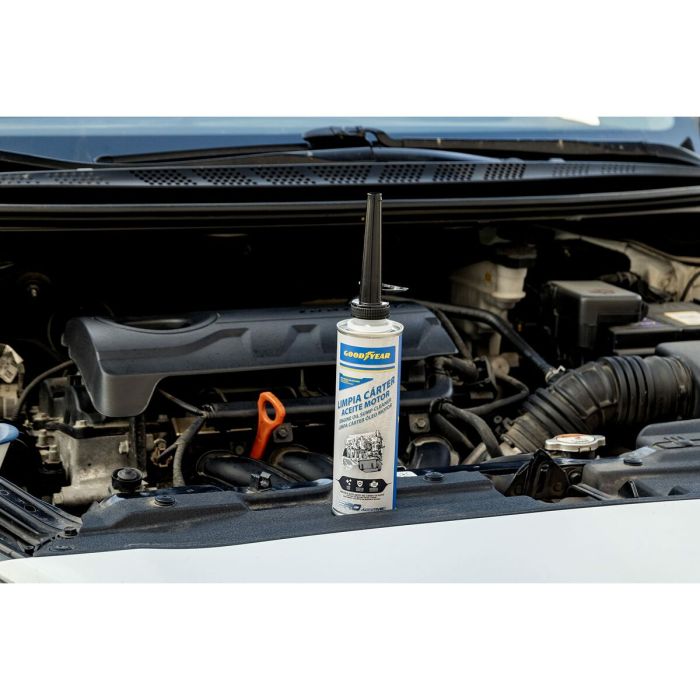 Nettoyant de préchangement d'huile moteur Goodyear 300 ml 1 Nettoyant de préchangement d'huile moteur Goodyear 300 ml 1