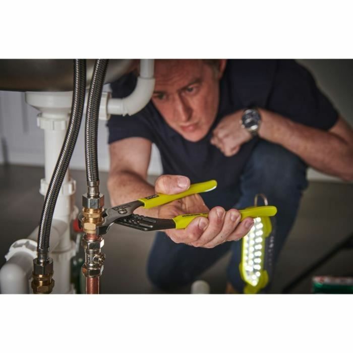 Clé serre-tube Ryobi 3