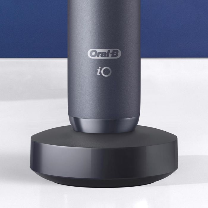 Oral-B iO Series 7N Black Onyx 4