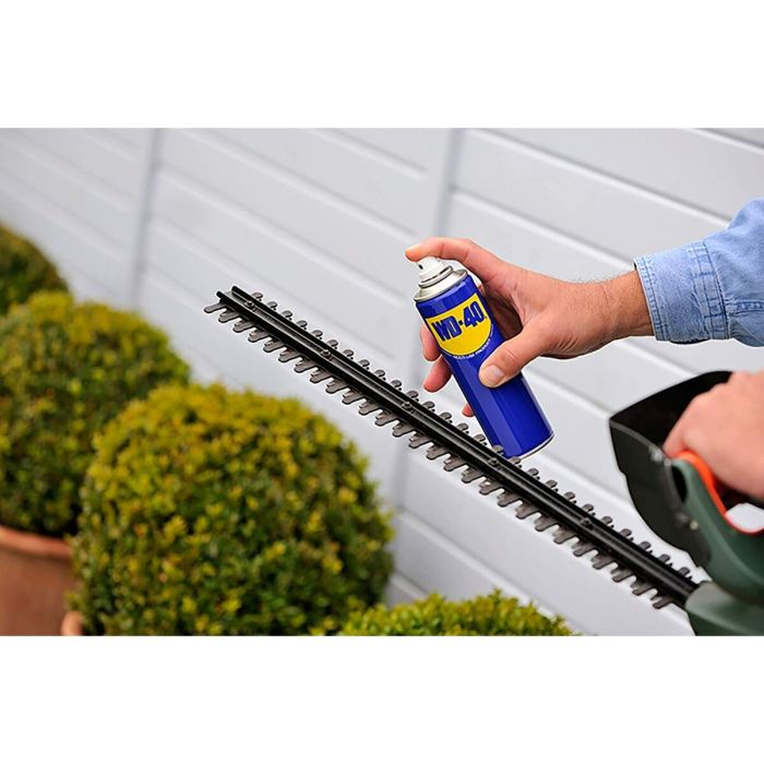 Huile lubrifiante WD-40 200 ml 1 Huile lubrifiante WD-40 200 ml 1