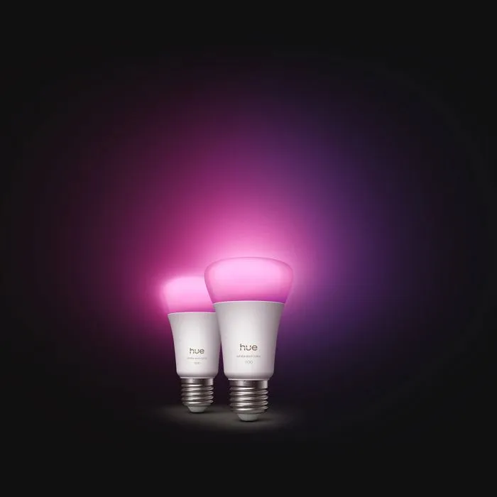 Philips Hue - Pack de 2 ampoules LED connectées E27 A60 8.1W - Lumiere blanche (1000-2000K) et couleur - 1100 lumens - Avec technologie Chromasync Philips Hue - Pack de 2 ampoules LED connectées E27 A60 8.1W - Lumiere blanche (1000-2000K) et couleur - 1100 lumens - Avec technologie Chromasync