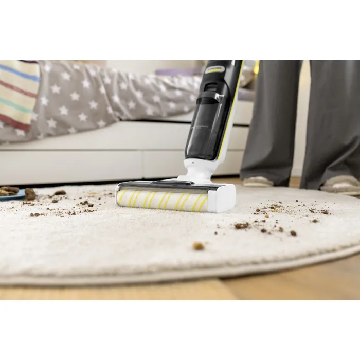 Kärcher FCV 4 Dry - Aspirateur balai laveur sans fil, pour surfaces jusqu'à 200 m², nettoyage eau et poussières, station de séchage incluse Kärcher FCV 4 Dry - Aspirateur balai laveur sans fil, pour surfaces jusqu'à 200 m², nettoyage eau et poussières, station de séchage incluse