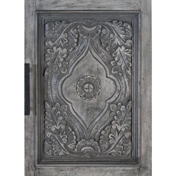 GINER Y COLOMER - Armoire contemporaine en bois de manguier massif gris avec portes sculptées, étagères et barre à vêtements, aménagement intérieur spacieux 6