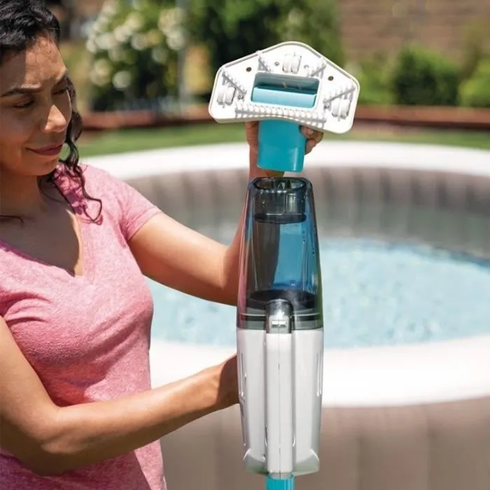 Intex Nettoyant pour Spa ZR100, Autonomie 50 min, Chargeur USB, 2 Brossettes Incluses 4 Intex Nettoyant pour Spa ZR100, Autonomie 50 min, Chargeur USB, 2 Brossettes Incluses 4
