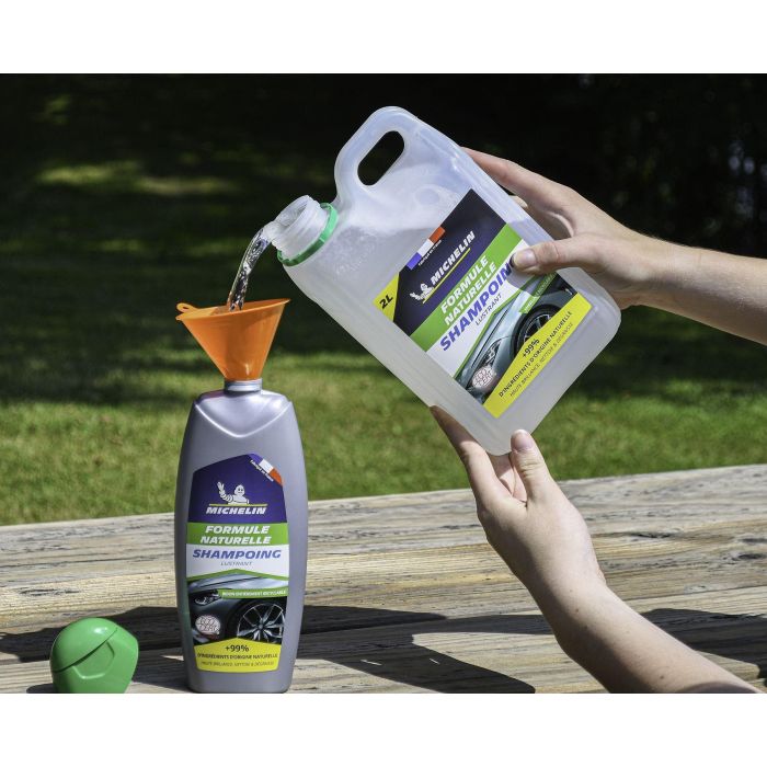 Shampoing - MICHELIN - Formule Naturelle - Lustrant auto - 500ml 1 Shampoing - MICHELIN - Formule Naturelle - Lustrant auto - 500ml 1
