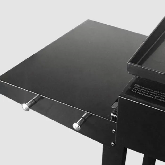 Garden Max Plancha GAR3326880018384 - Acier émaillé noir - Dimensions 75 x 35 cm - 4 brûleurs - Sur chariot 4