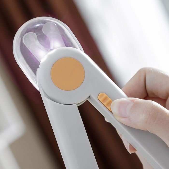Coupe-griffes avec LED pour Animaux de Compagnie Clipet InnovaGoods 13