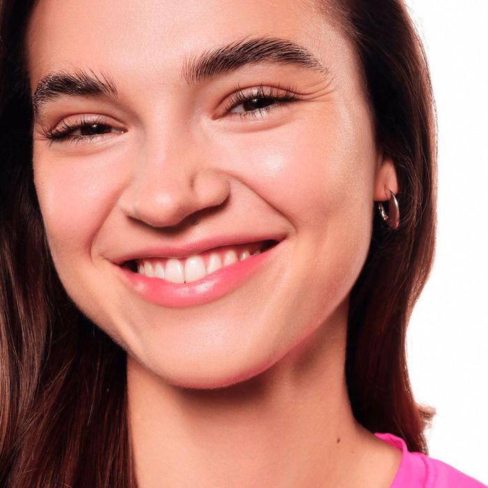 Essence Tout Est Question D'Éclat Doux ! Poudre Compacte Waterproof 8 gr 3 Essence Tout Est Question D'Éclat Doux ! Poudre Compacte Waterproof 8 gr 3