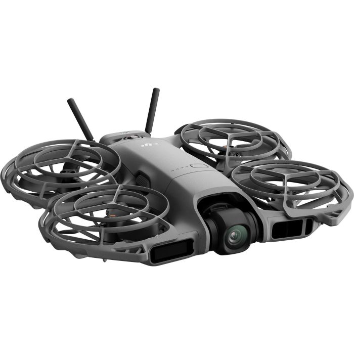 DJI Neo 2 Fly More Combo - Drone avec Caméra 1/1.3'' 48 MP, Vidéo 4K HDR, Kit de 3 Batteries DJI Neo 2 Fly More Combo - Drone avec Caméra 1/1.3'' 48 MP, Vidéo 4K HDR, Kit de 3 Batteries