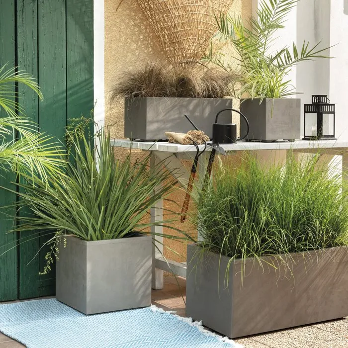 Deroma Millennium - Pot de fleurs rectangulaire avec réserve d'eau, 73 litres (79 cm), couleur marron, pour intérieur et extérieur Deroma Millennium - Pot de fleurs rectangulaire avec réserve d'eau, 73 litres (79 cm), couleur marron, pour intérieur et extérieur