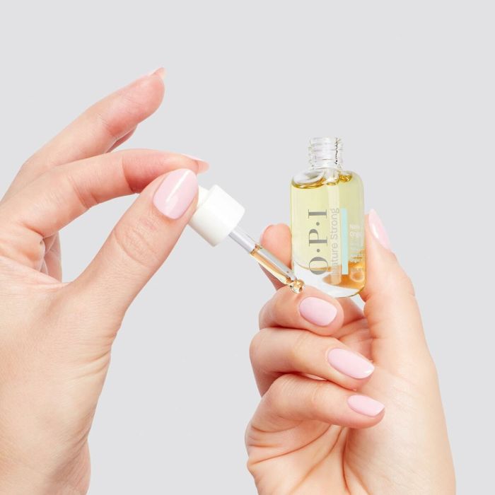 Huile à ongles Opi NATURE STRONG 8 ml 9