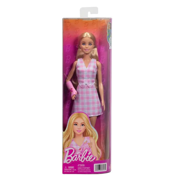 Barbie JJN56 Fashionistas - Poupée Barbie avec plâtre rose, haut et jupe à carreaux, pour jeu créatif à partir de 3 ans Barbie JJN56 Fashionistas - Poupée Barbie avec plâtre rose, haut et jupe à carreaux, pour jeu créatif à partir de 3 ans